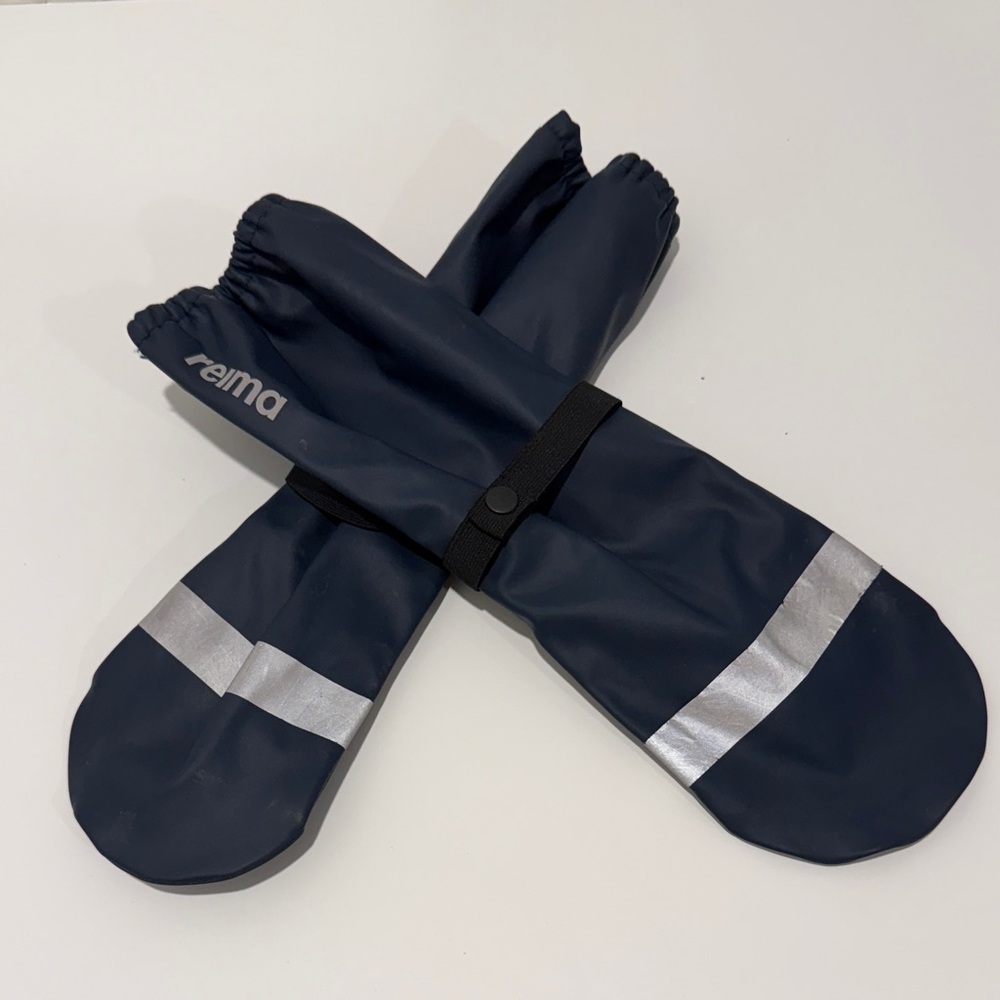 Reima Navy Mittens with Silver Stripe